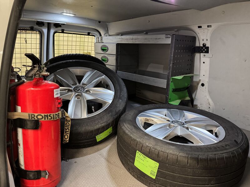 Volkswagen Caddy Maxi vaihtoauto