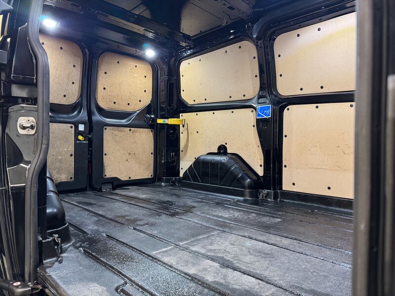 Ford Transit Custom vaihtoauto