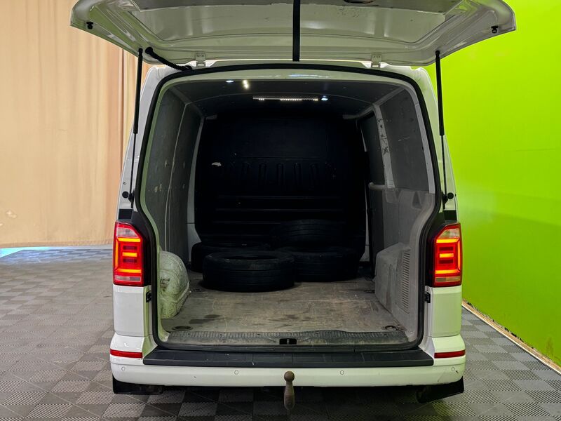Volkswagen Transporter vaihtoauto
