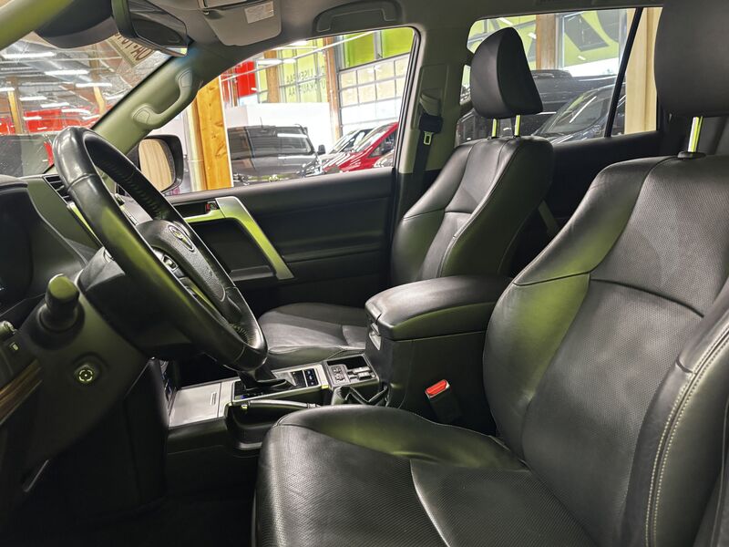 Toyota Land Cruiser vaihtoauto