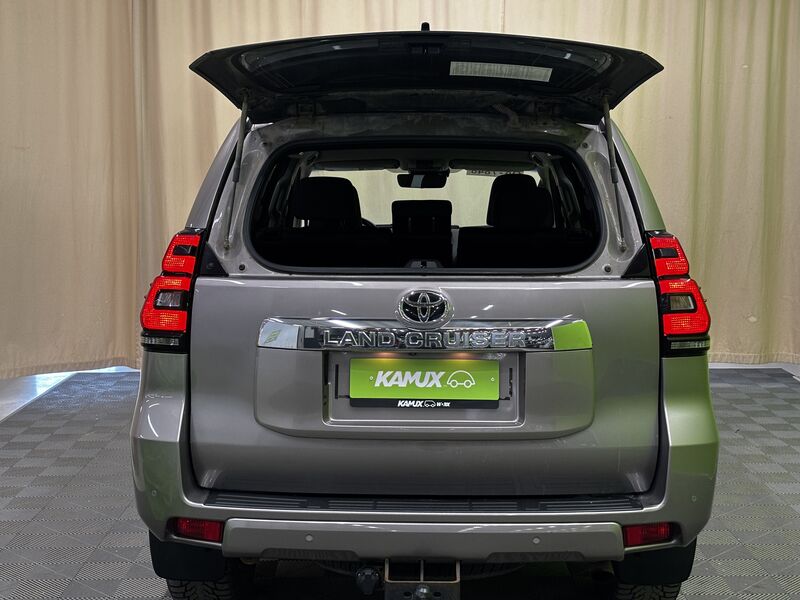 Toyota Land Cruiser vaihtoauto