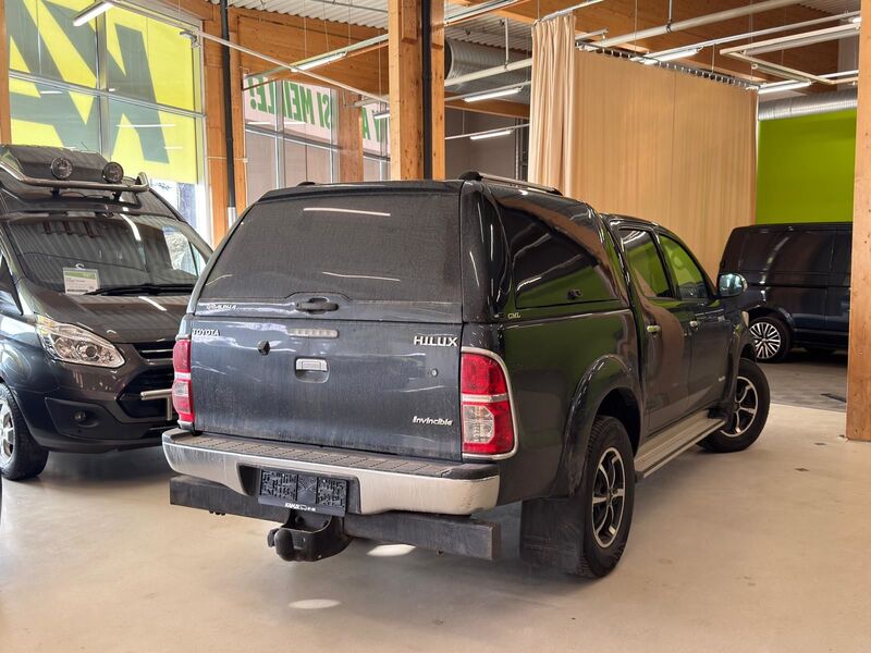 Toyota Hilux vaihtoauto