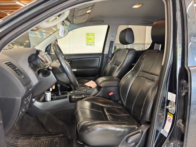 Toyota Hilux vaihtoauto