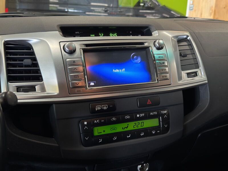 Toyota Hilux vaihtoauto