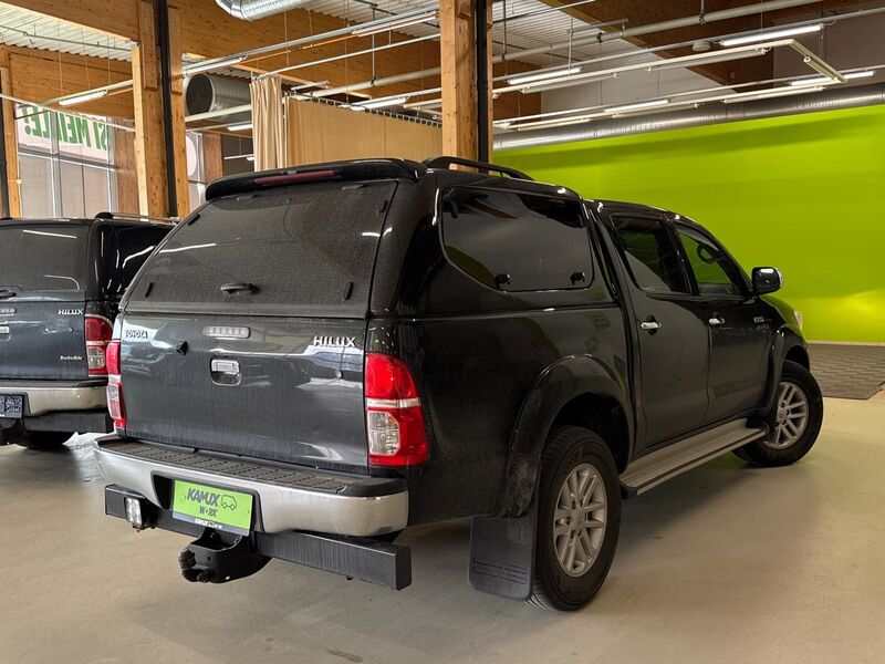 Toyota Hilux vaihtoauto