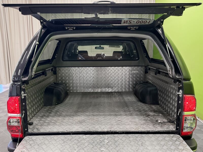Toyota Hilux vaihtoauto