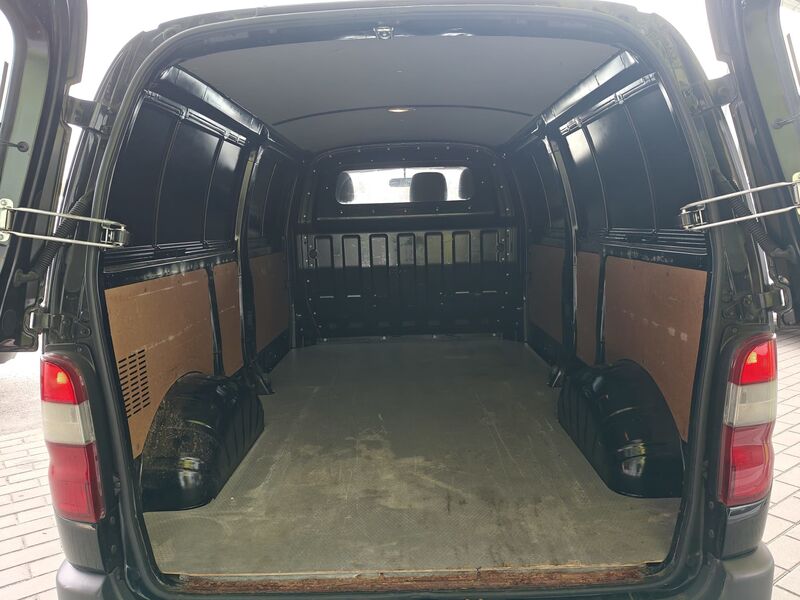 Toyota Hiace vaihtoauto