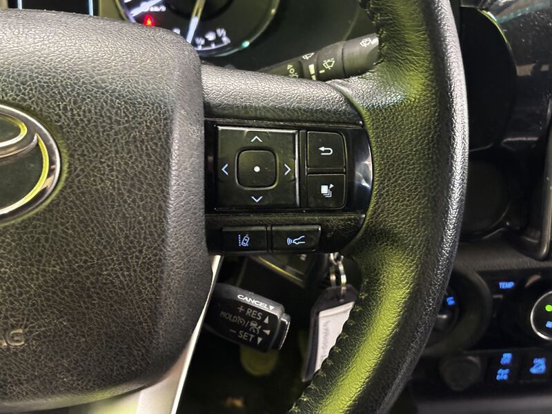 Toyota Hilux vaihtoauto
