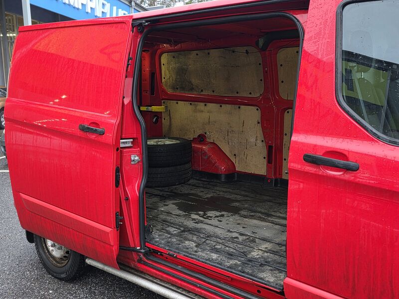 Ford Transit Custom vaihtoauto