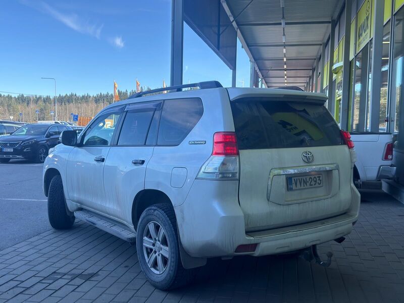 Toyota Land Cruiser vaihtoauto