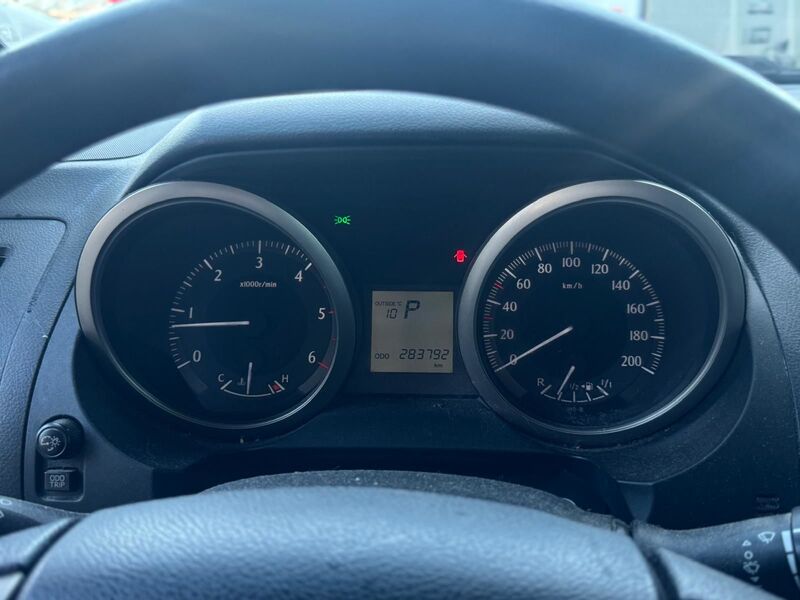 Toyota Land Cruiser vaihtoauto