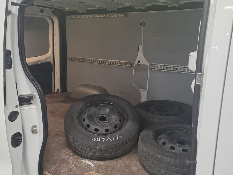 Opel Vivaro vaihtoauto