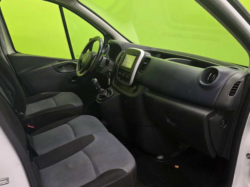 Opel Vivaro vaihtoauto
