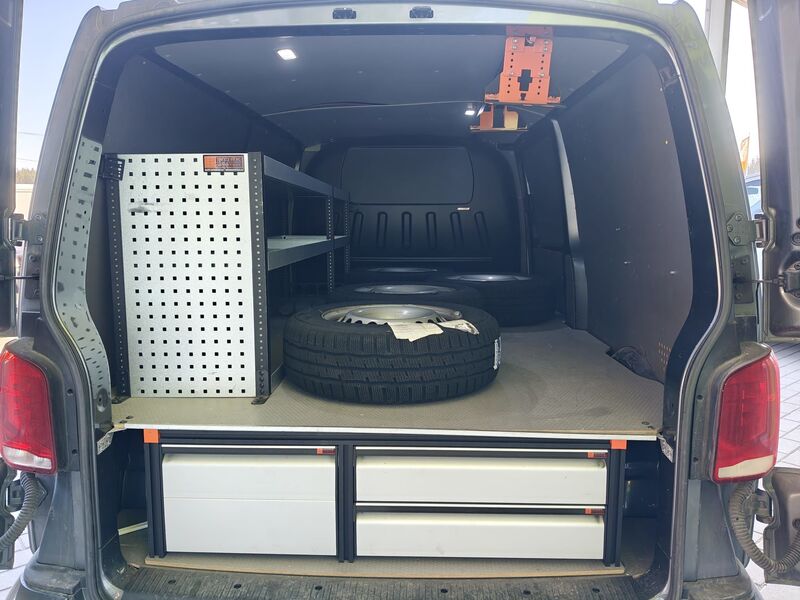 Volkswagen Transporter vaihtoauto