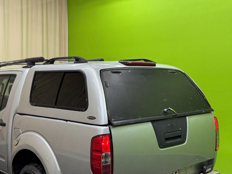 Nissan Navara vaihtoauto