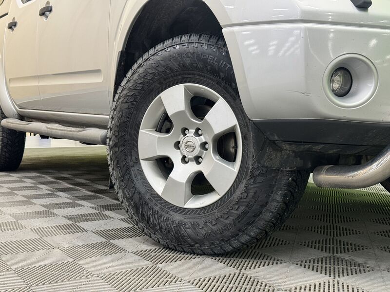 Nissan Navara vaihtoauto