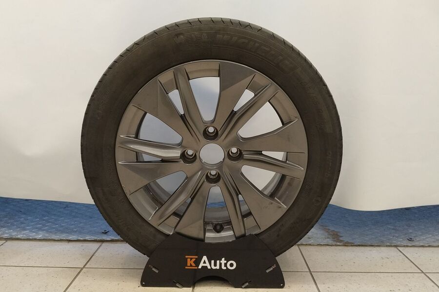 Peugeot e-208 vaihtoauto