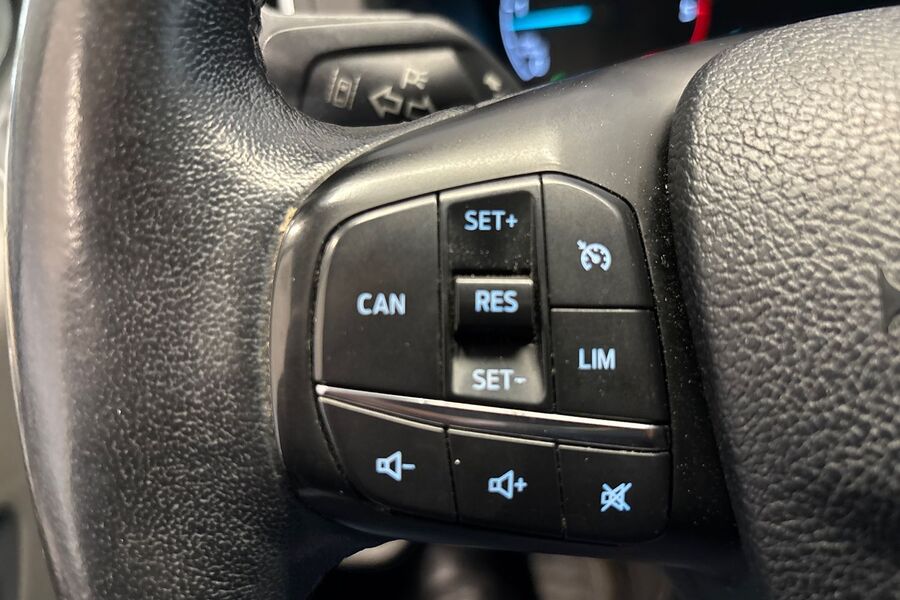 Ford Tourneo Custom vaihtoauto