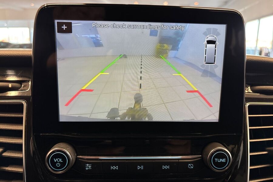 Ford Tourneo Custom vaihtoauto