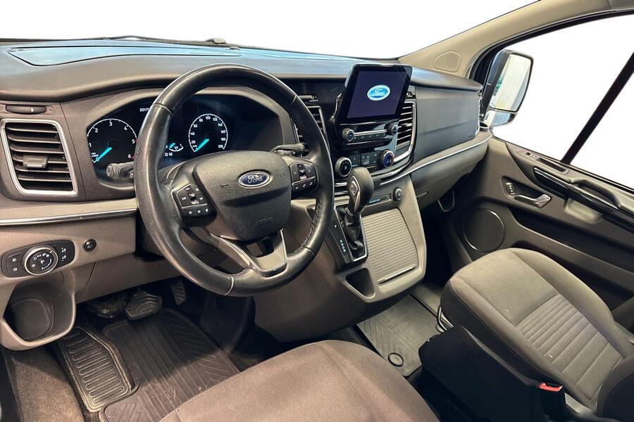 Ford Tourneo Custom vaihtoauto