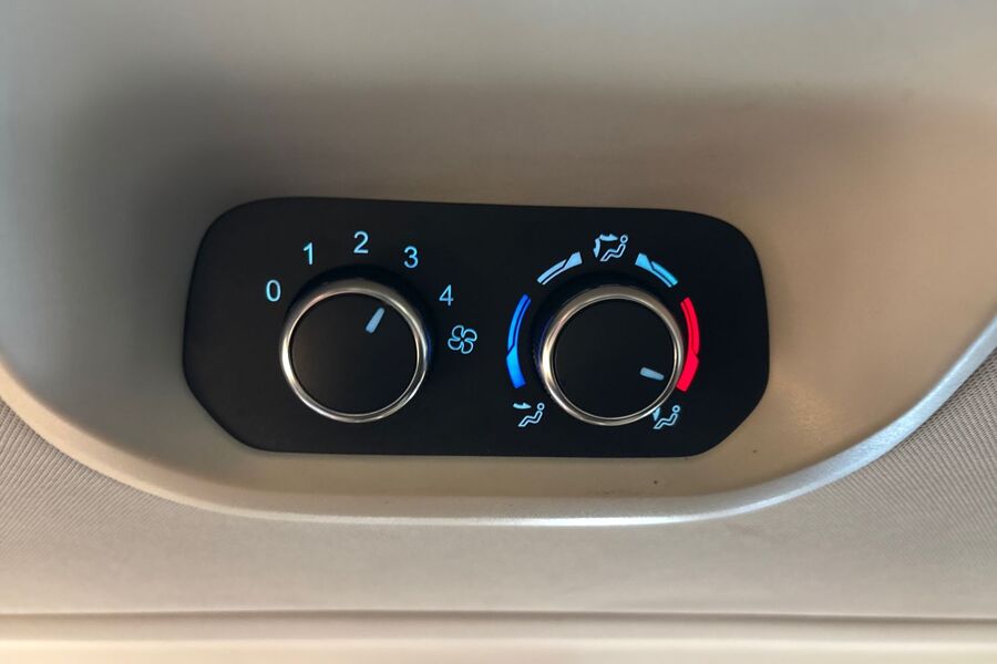 Ford Tourneo Custom vaihtoauto