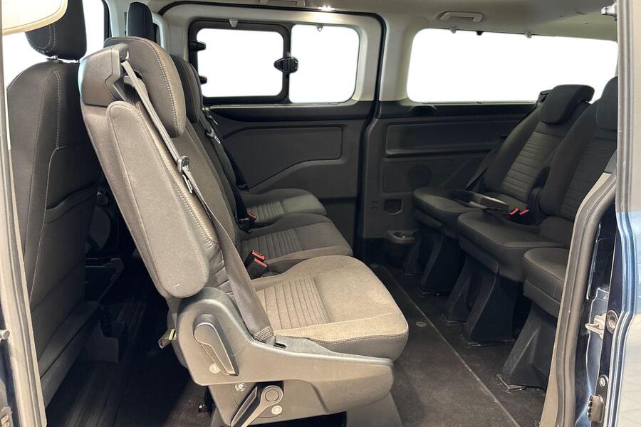 Ford Tourneo Custom vaihtoauto