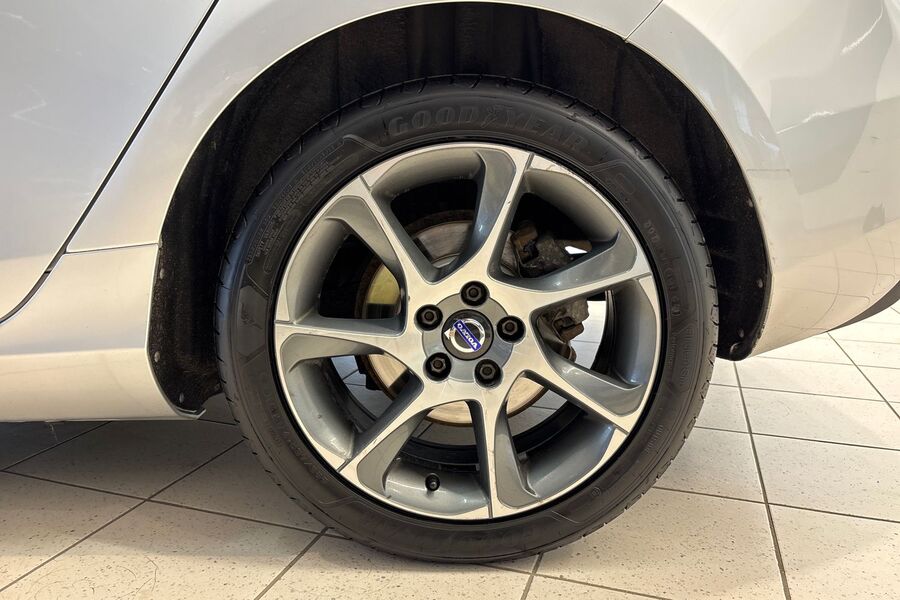Volvo V40 vaihtoauto