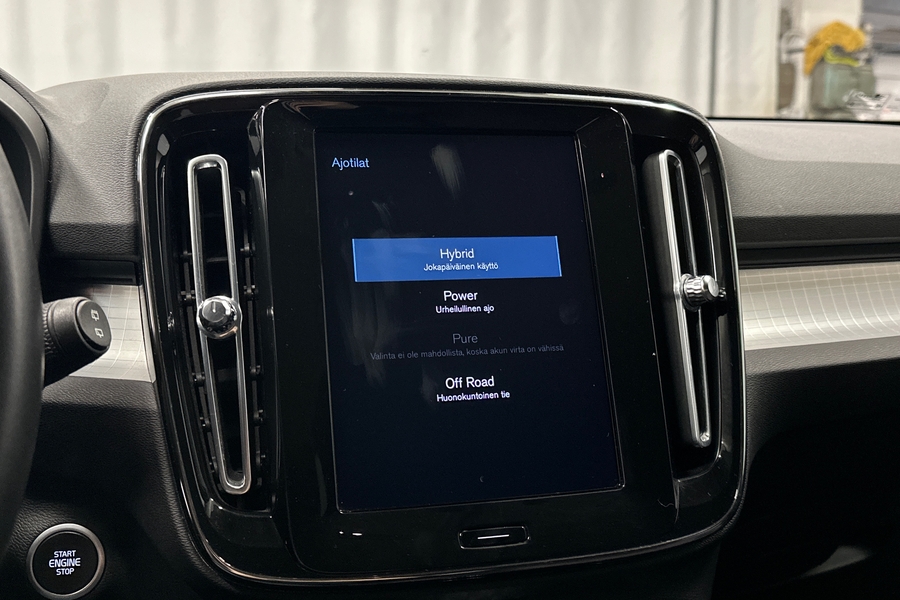 Volvo XC40 vaihtoauto