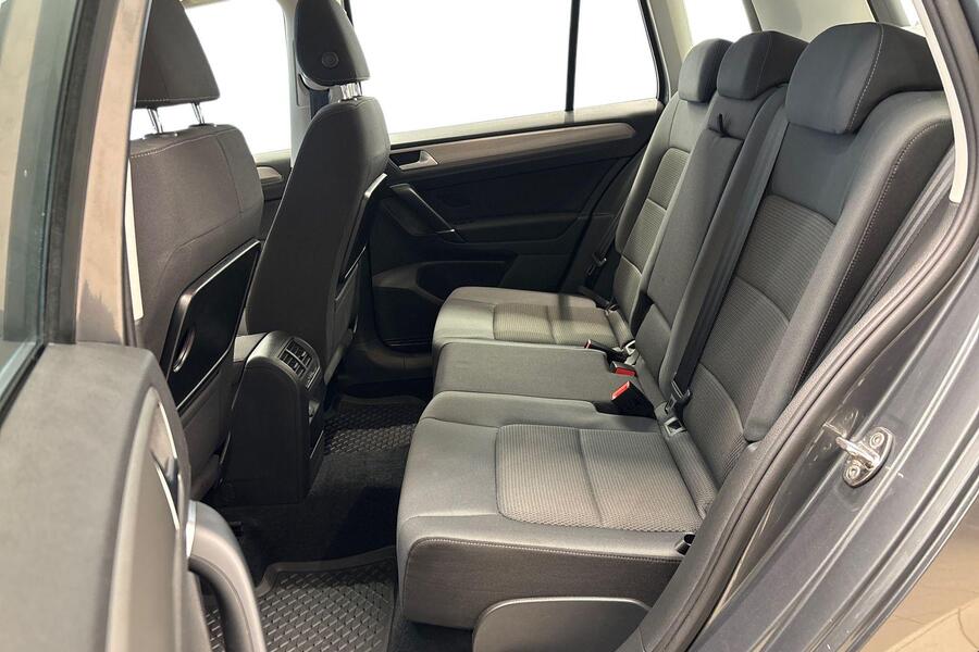 Volkswagen Golf Sportsvan vaihtoauto