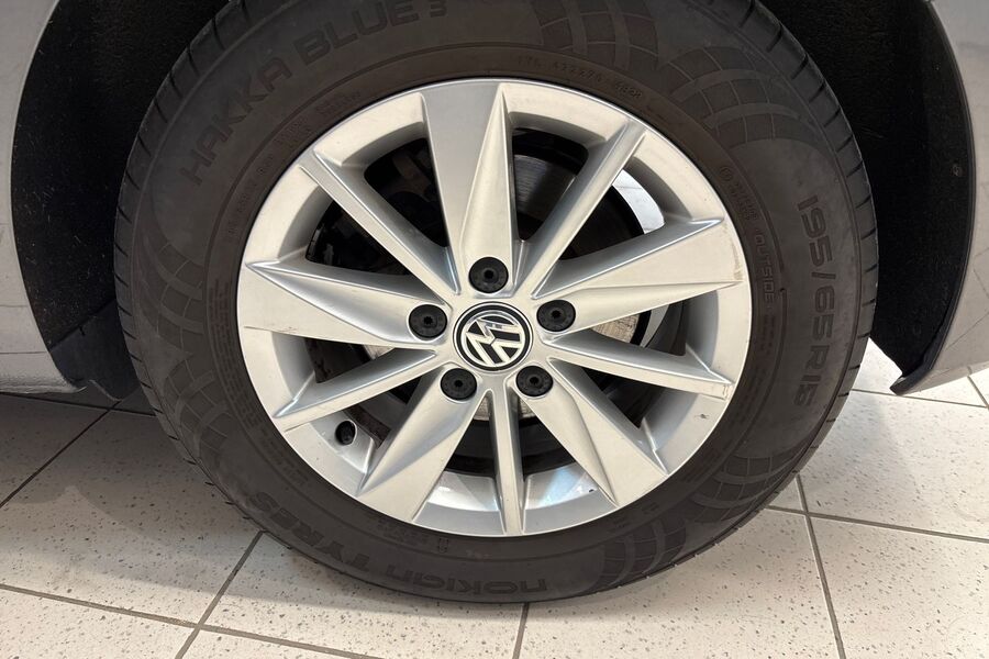 Volkswagen Golf Sportsvan vaihtoauto