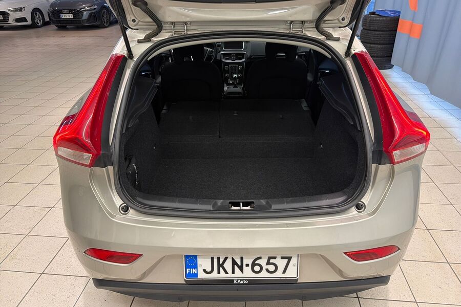 Volvo V40 vaihtoauto