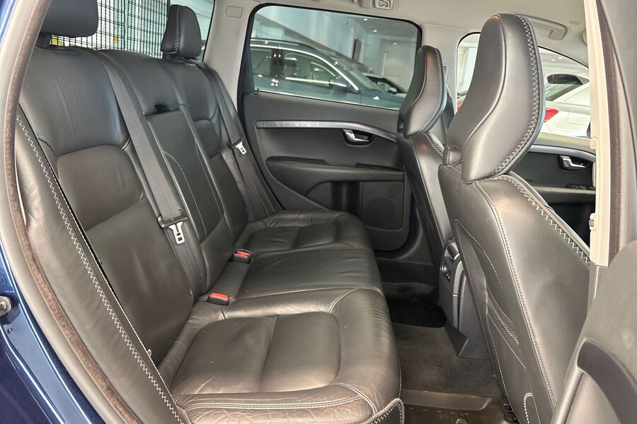 Volvo V70 vaihtoauto