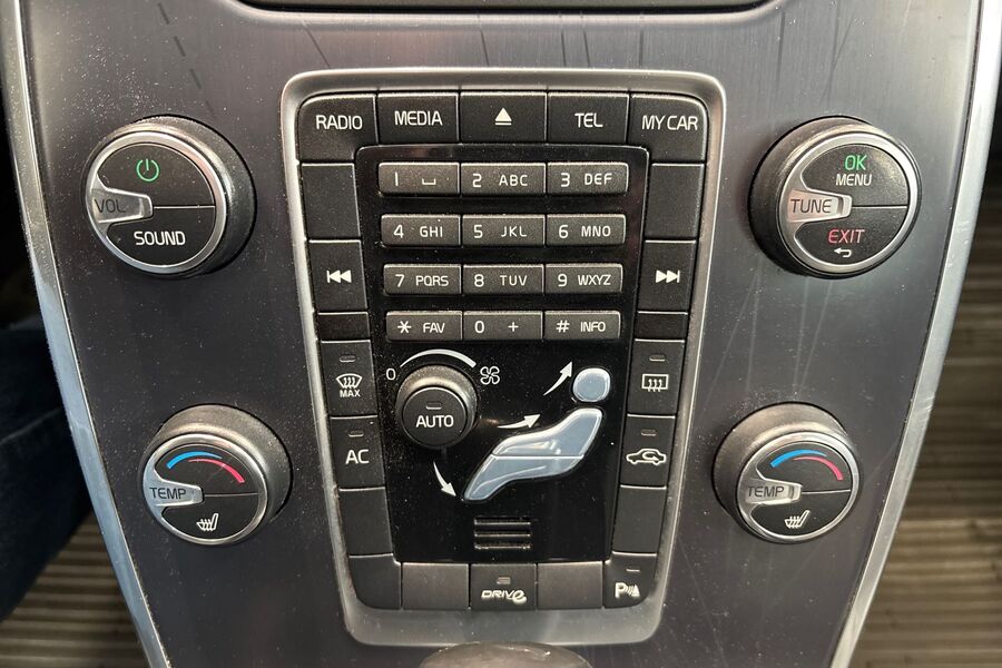 Volvo V70 vaihtoauto