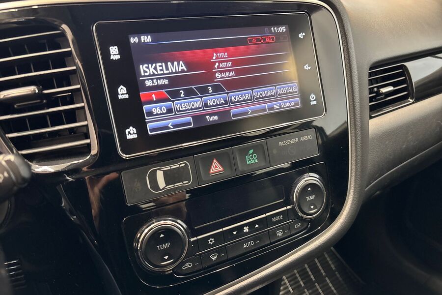 Mitsubishi Outlander PHEV vaihtoauto