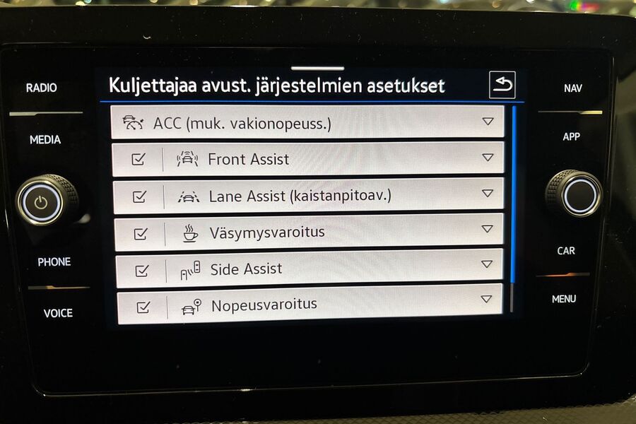 Volkswagen T-Cross vaihtoauto