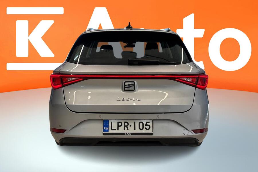 SEAT Leon Sportstourer vaihtoauto