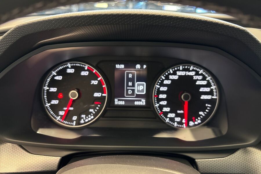 SEAT Leon Sportstourer vaihtoauto