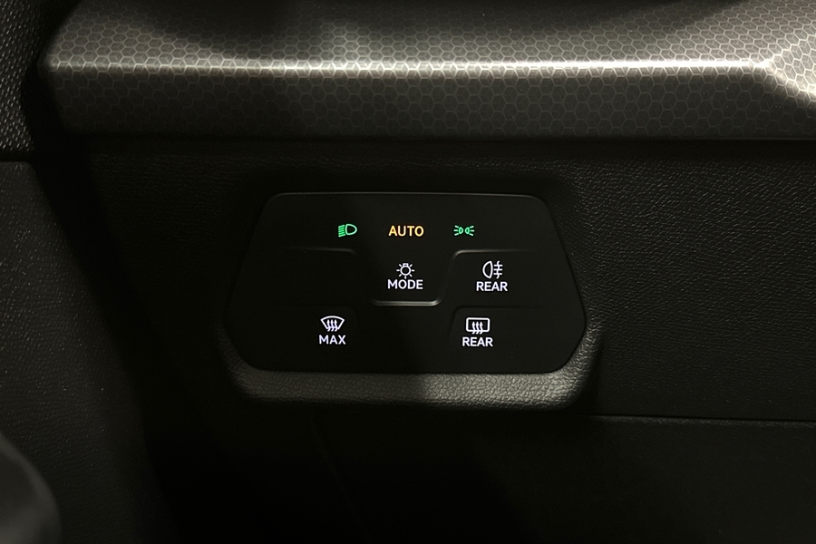 SEAT Leon Sportstourer vaihtoauto