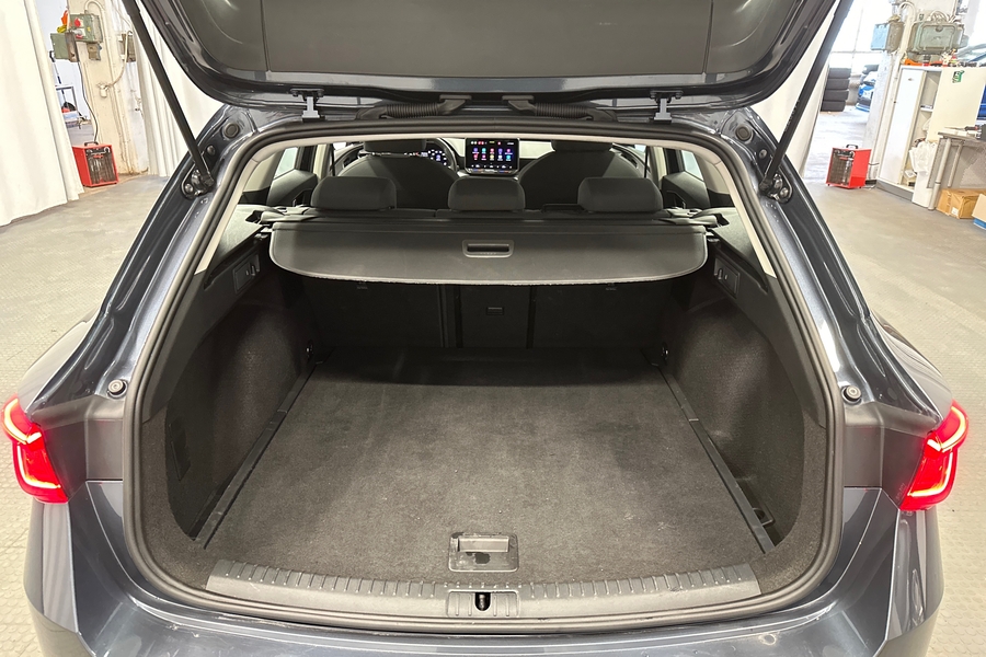 SEAT Leon Sportstourer vaihtoauto