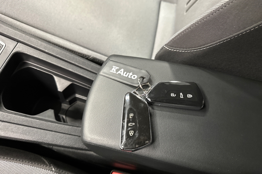 SEAT Leon Sportstourer vaihtoauto