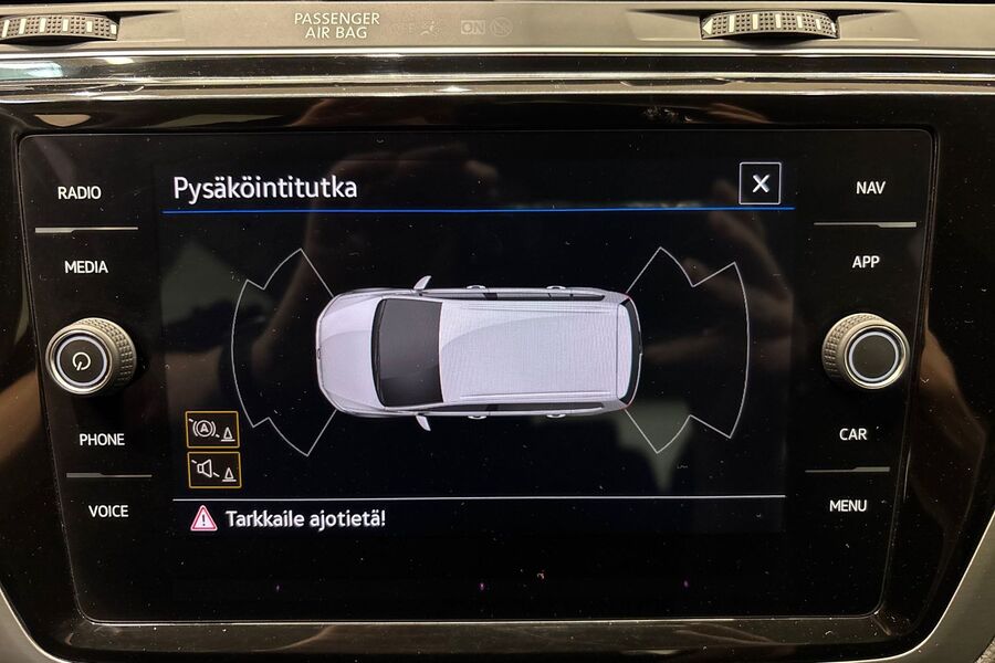 Volkswagen Touran vaihtoauto