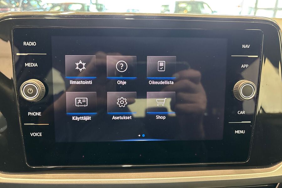 Volkswagen T-Roc vaihtoauto