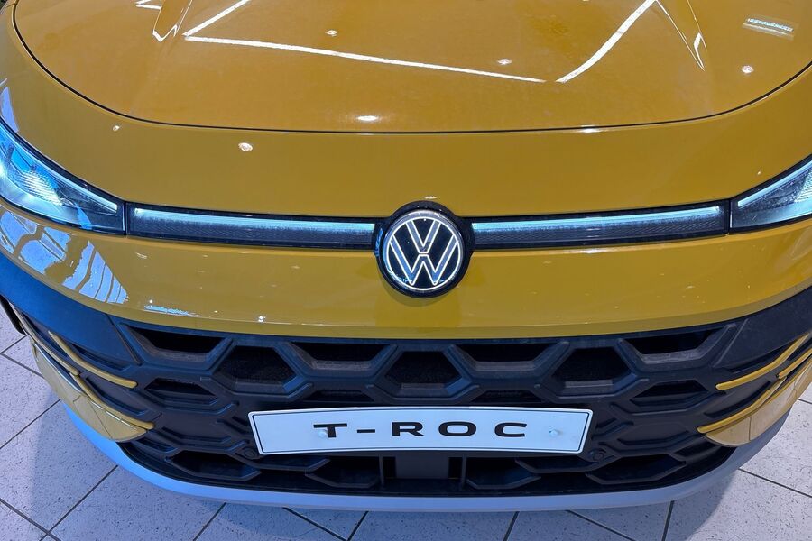 Volkswagen T-Roc vaihtoauto