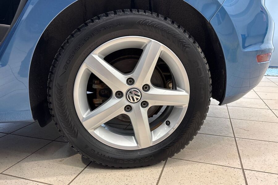 Volkswagen Golf Sportsvan vaihtoauto