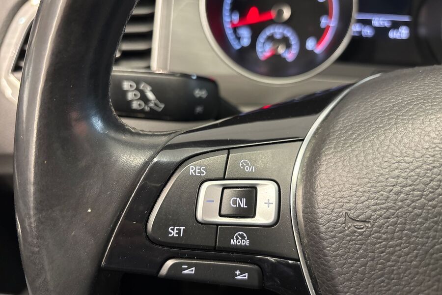 Volkswagen Golf Sportsvan vaihtoauto