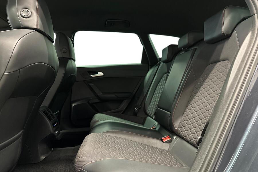 SEAT Leon Sportstourer vaihtoauto