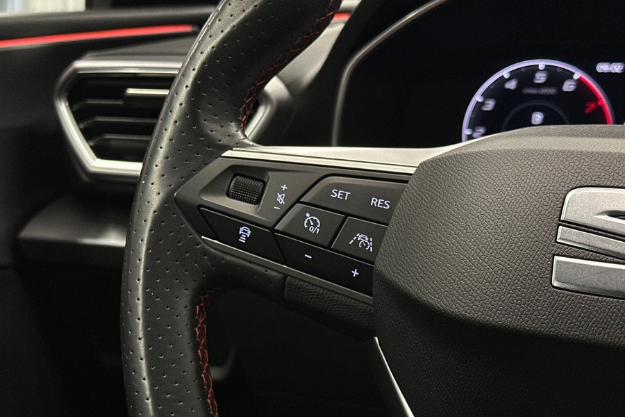 SEAT Leon Sportstourer vaihtoauto