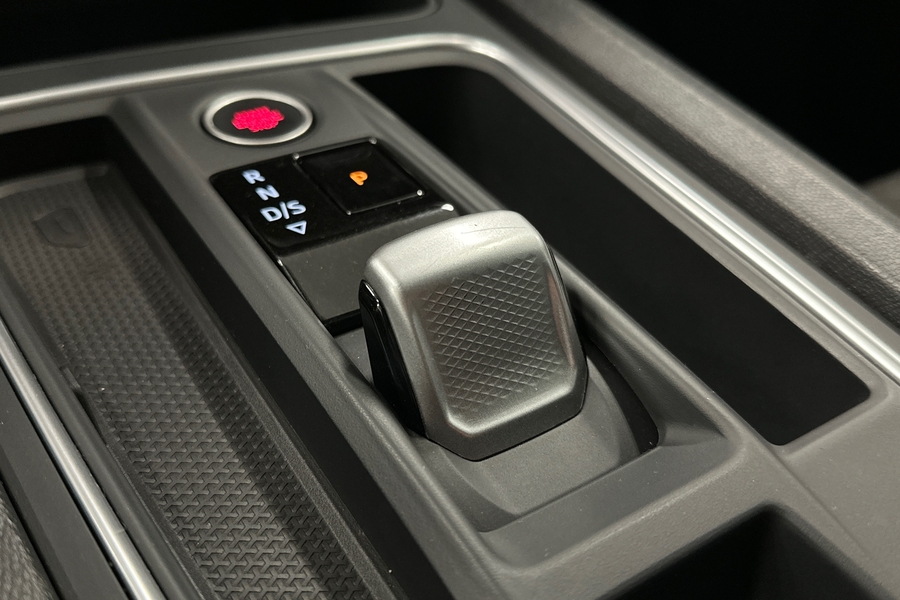 SEAT Leon Sportstourer vaihtoauto