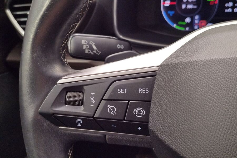 SEAT Leon Sportstourer vaihtoauto