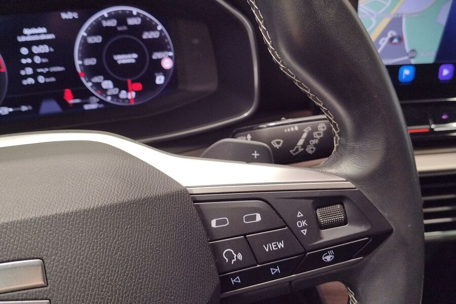 SEAT Leon Sportstourer vaihtoauto